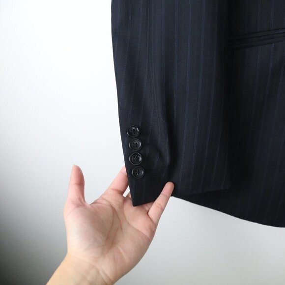 Giorgio Armani Lecollezioni Pinstripe Single Breasted Two Button Men's Blazer - Picture 4 of 9
